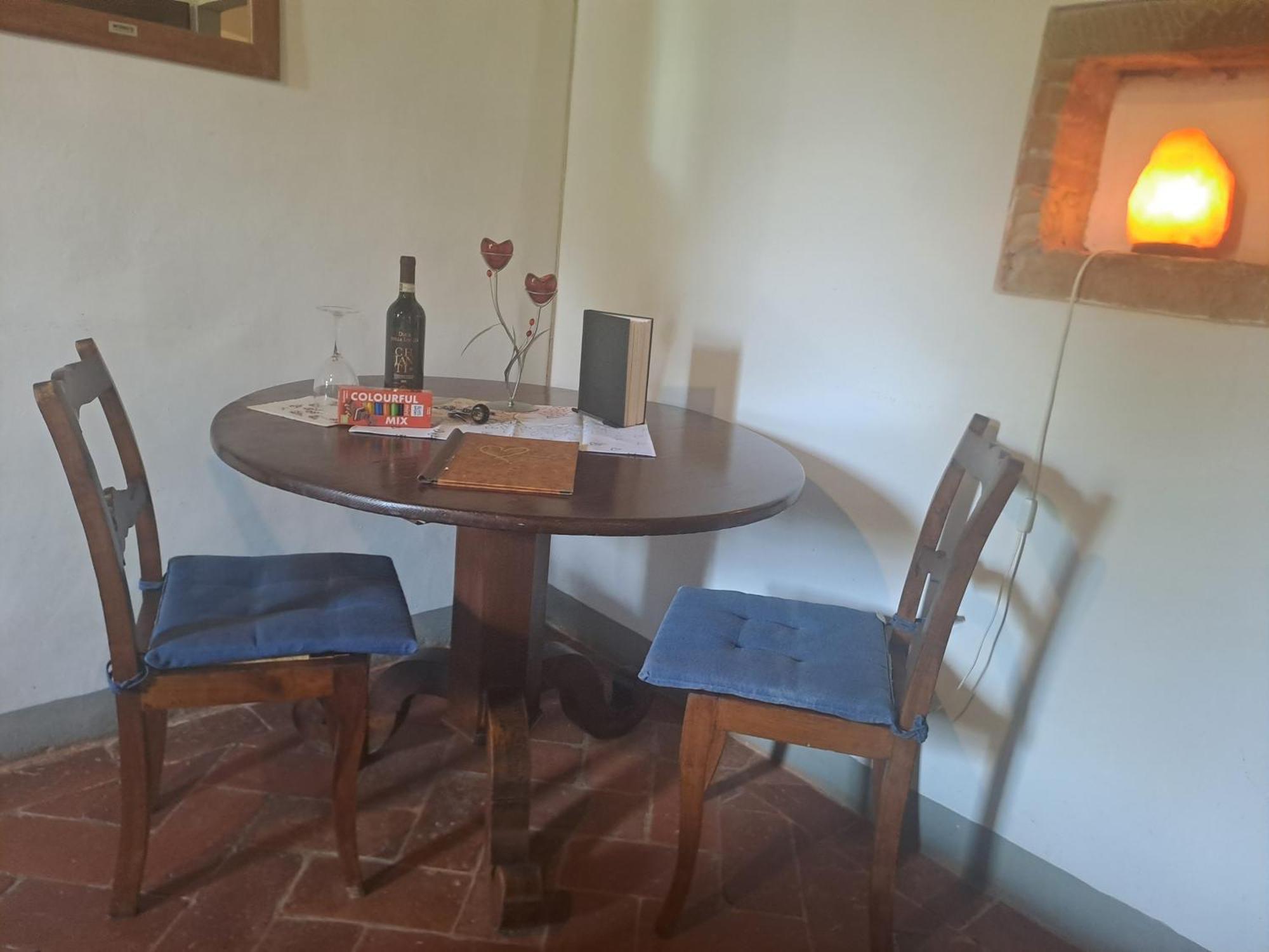 Sunshine Suites Florens Rum bild